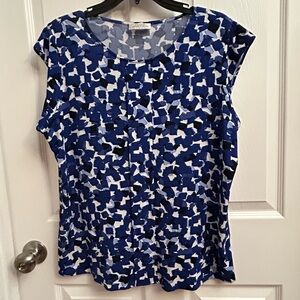 Tahari Blue and White Patterned Blouse